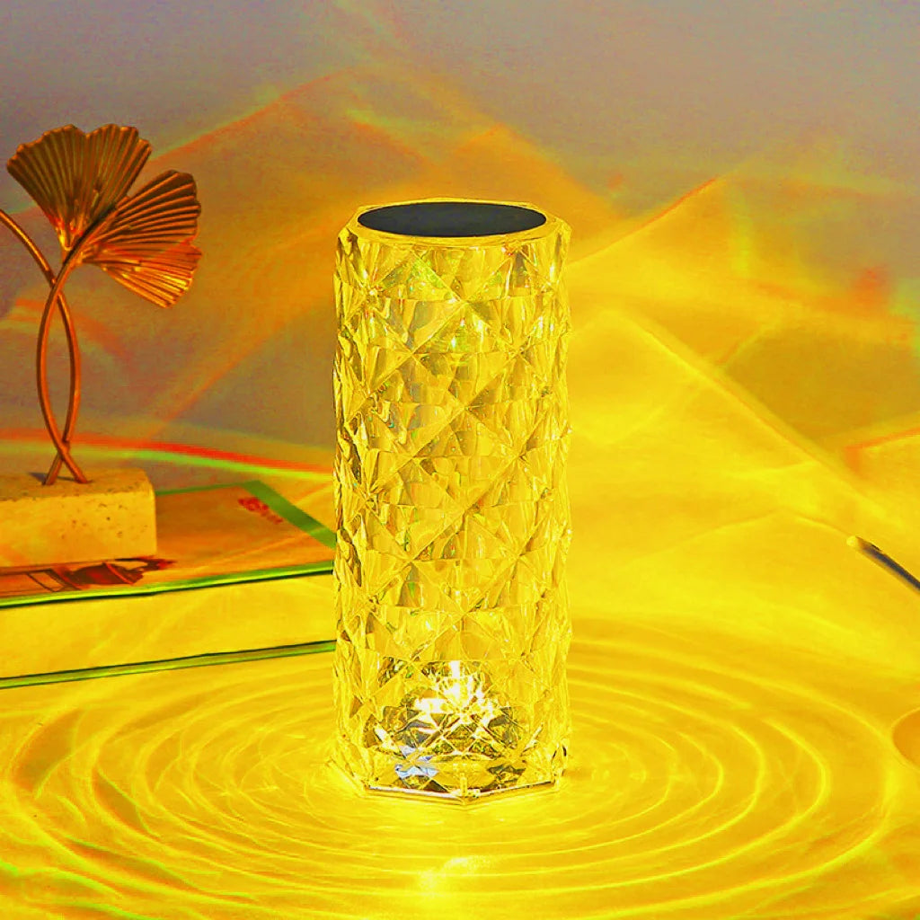 Lampa DiamondGlow – Iluminare 3D cu efect de cristal
